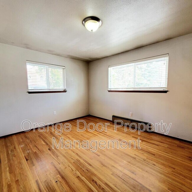 Building Photo - 710 127th St S
