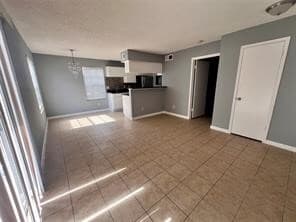 Building Photo - 2750 Holly Hall St