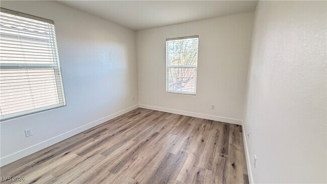 Building Photo - 7375 Benlomond Ave