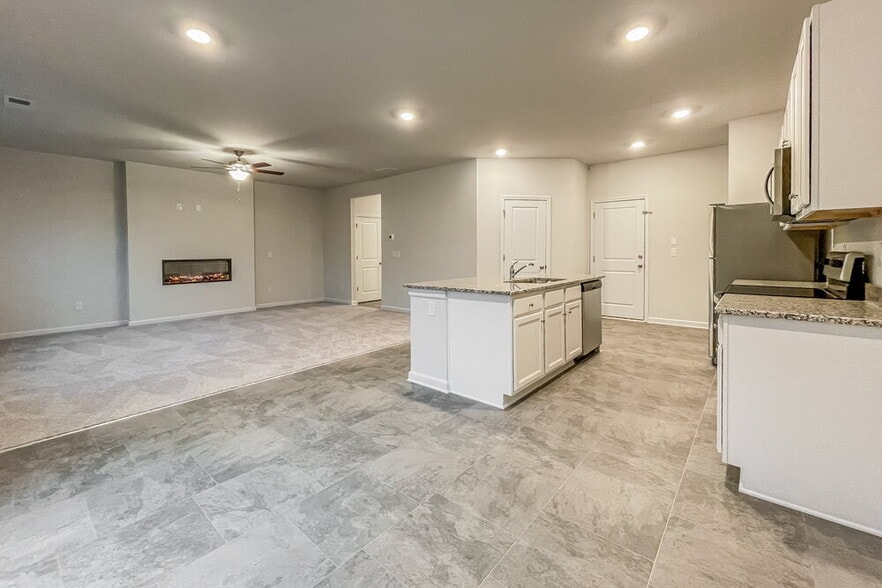 Building Photo - 101 Hamilton Pointe Dr