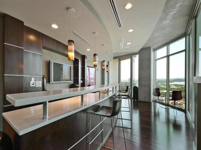 Building Photo - 360 Nueces St
