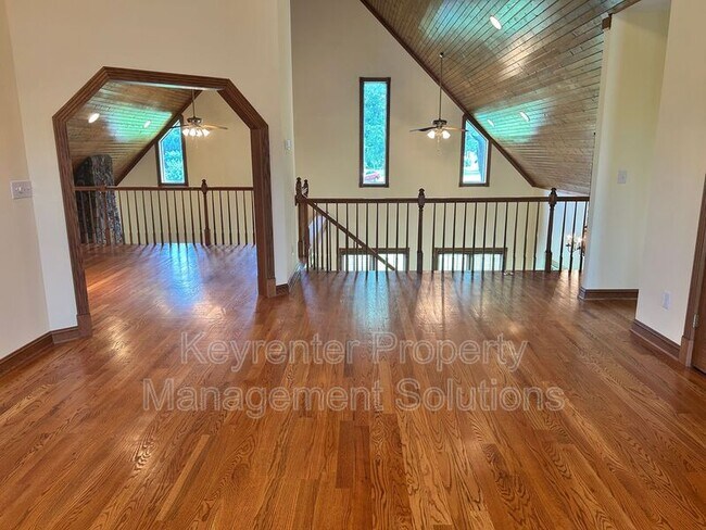 Building Photo - 33 Hodge Farm Ln