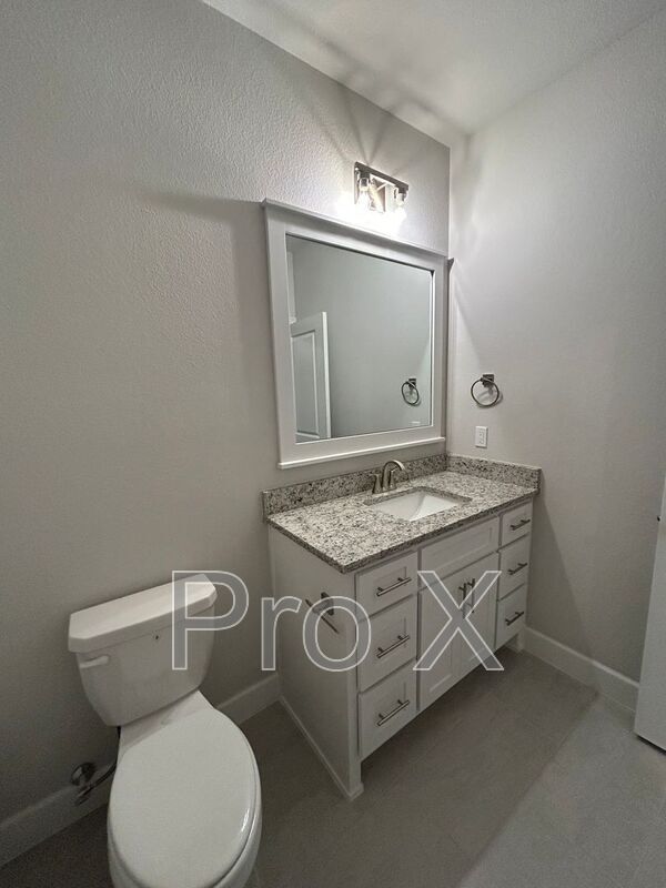 Building Photo - 2400 Salmon St