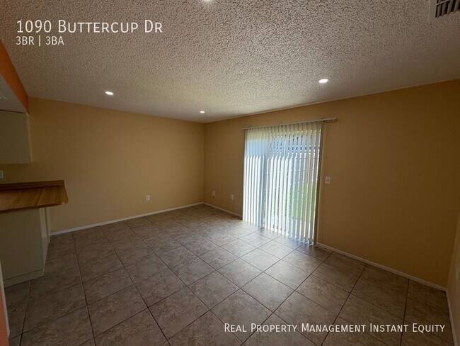 Building Photo - 1090 Buttercup Dr