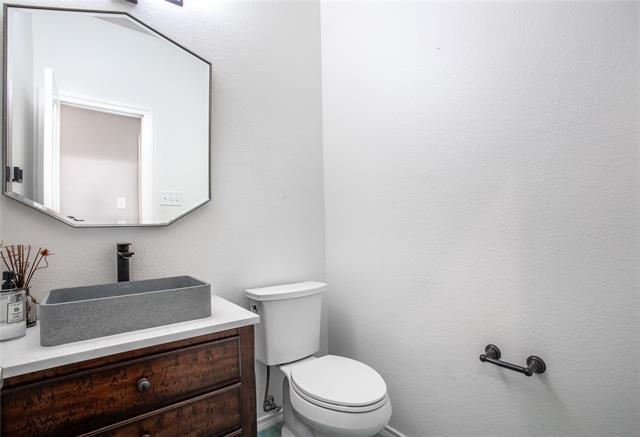 Building Photo - 10520 Stoneside Trl