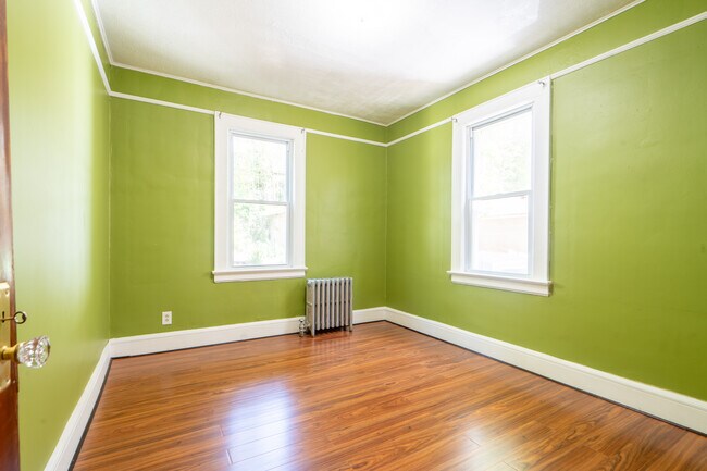 Building Photo - 107 Boyden Ave