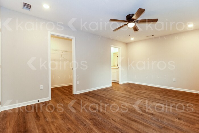 Building Photo - 52 Cottage Grove Dr