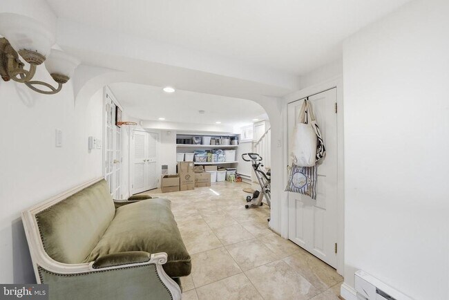 Building Photo - 3357 Stuyvesant Pl NW