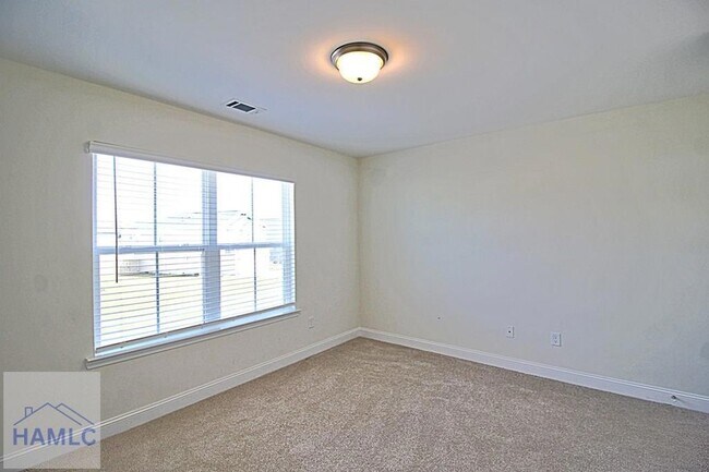 Building Photo - 151 Buckingham Dr