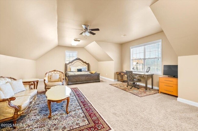 Building Photo - 204 Cashmere Ct