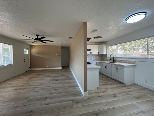 Building Photo - NEW, NEW NEW in Hanford