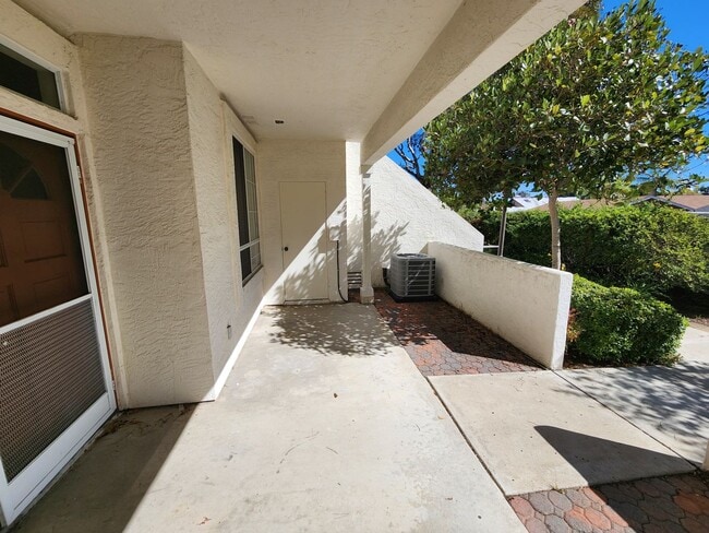 Building Photo - $500 OFF First Month Rent - Mira Mesa - Ca...
