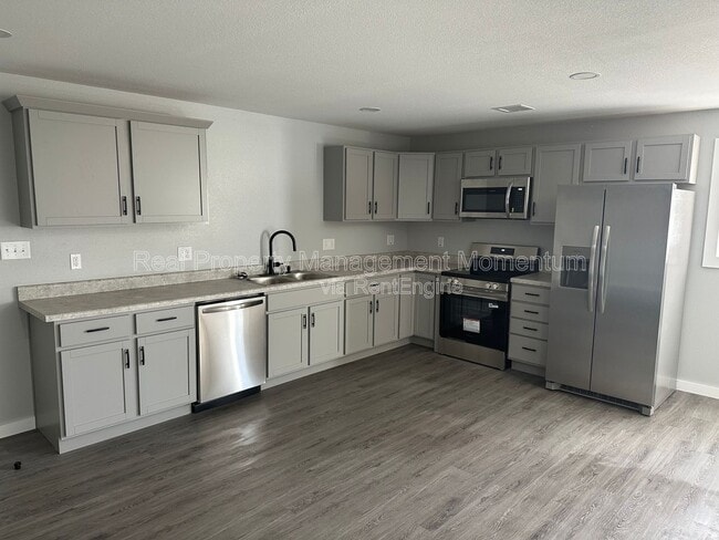 Building Photo - 12588 Kentucky Rd