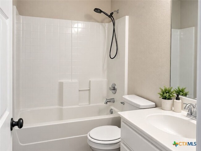Building Photo - 3610 Del Mar Ct