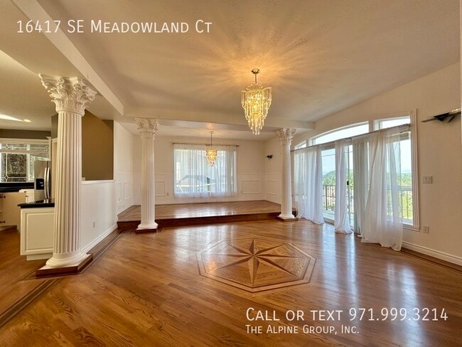 Building Photo - 16417 SE Meadowland Ct