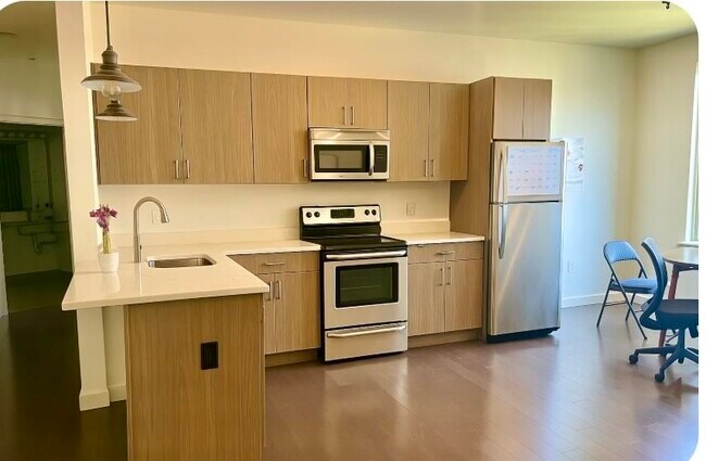 Building Photo - 361 Newark Ave