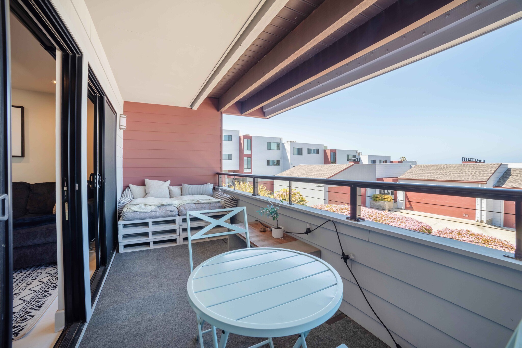 Building Photo - 419 Camino de las Colinas