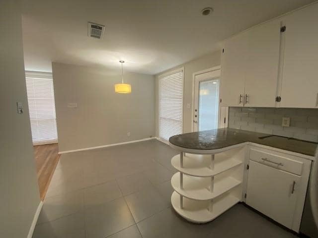 Building Photo - 5205 Knight Cir