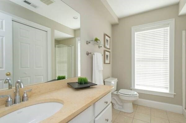 Building Photo - 50 B St