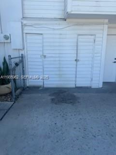 Building Photo - 290 NW 45th Ave