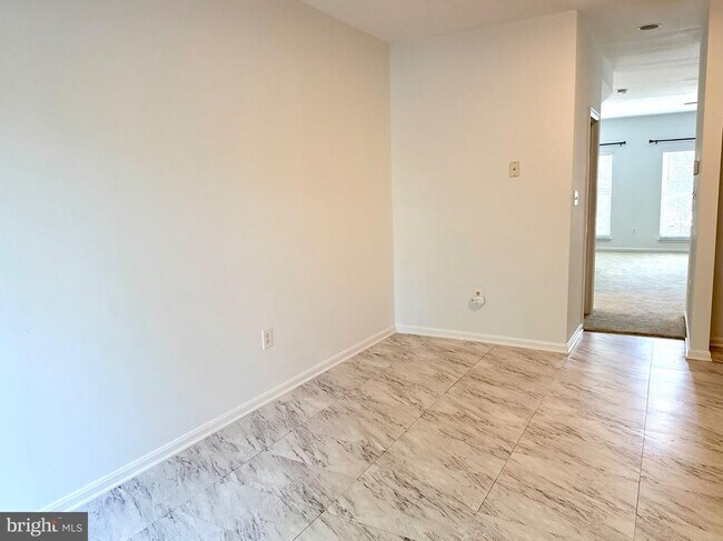Building Photo - 3969 Cressida Pl