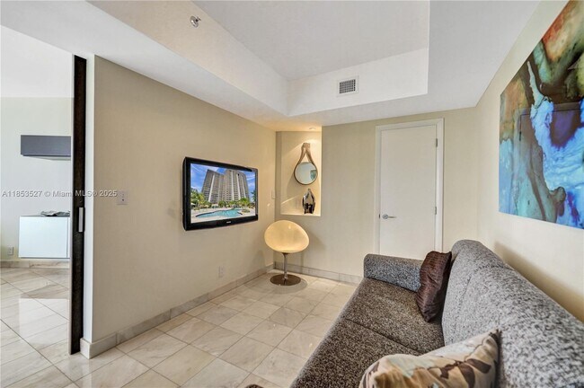 Building Photo - 20281 E Country Club Dr