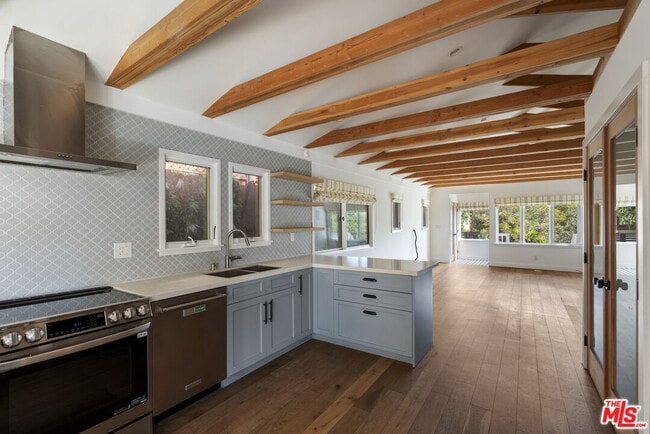 Building Photo - 4031 Camero Ave