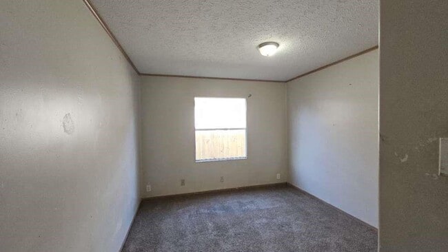 Building Photo - 11919 Kingslake Forest Dr