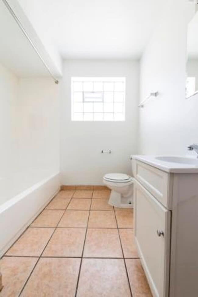 Building Photo - 7901 S Paxton Ave