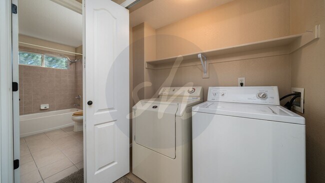 Building Photo - Two Bedroom Condo in Saddleback Ridge Comm...
