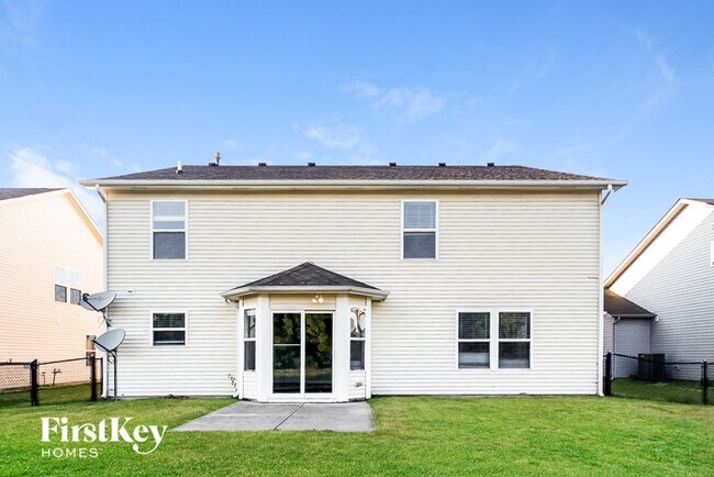 Building Photo - 5671 W Woodview Trail