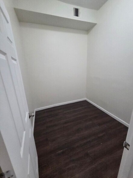 den - 167 Danforth Ave