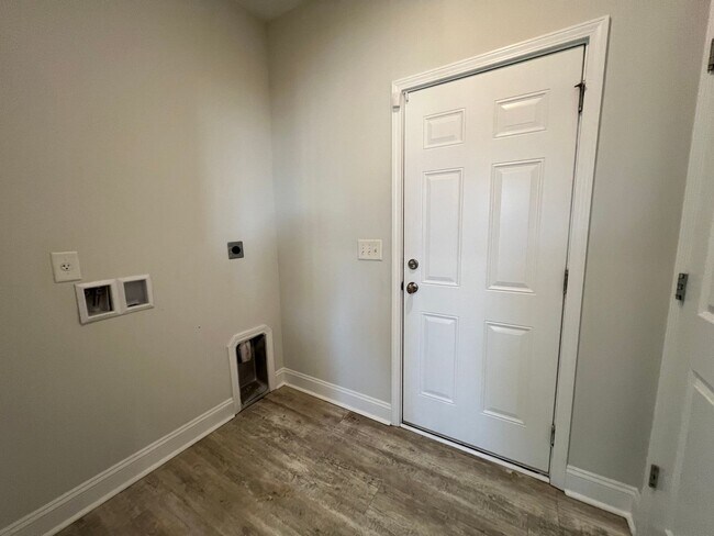 Building Photo - Conway - 3 Bedroom / 2 Bathroom House