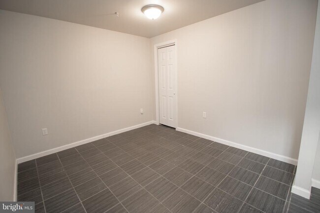 Building Photo - 45567 Bethson St