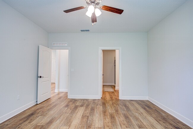 Building Photo - 20 Falcon Ridge Rd