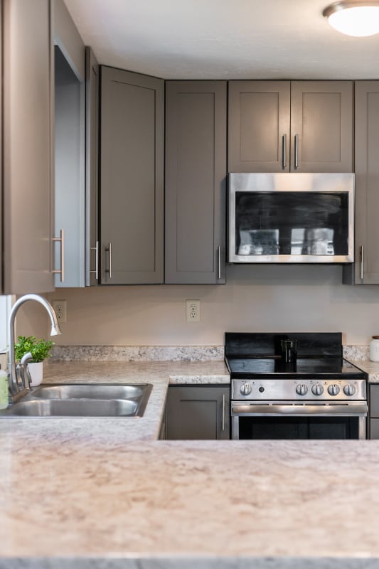 Building Photo - 1004 W Kamps Ave