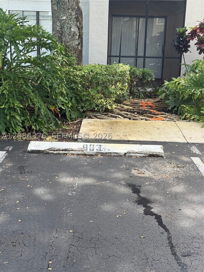 Building Photo - 15680 SW 106th Ln