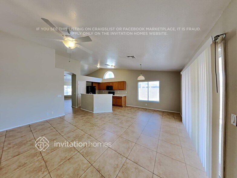 Building Photo - 263 S Jesse St
