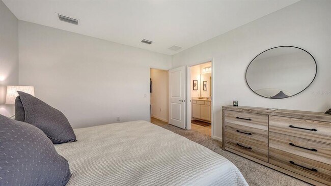 Building Photo - 6476 Silverstar Dr