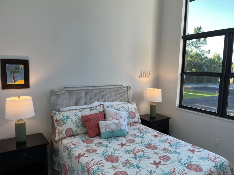 Building Photo - 4320 30th Ave SE