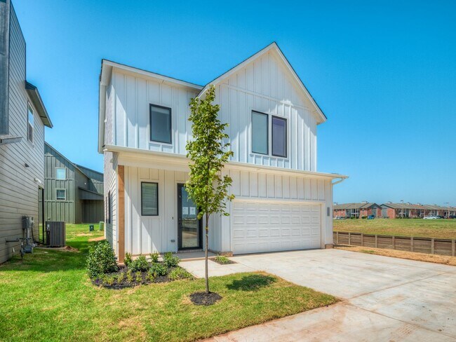 Building Photo - Beautiful New Construction Home in Edmond/Oklahoma City