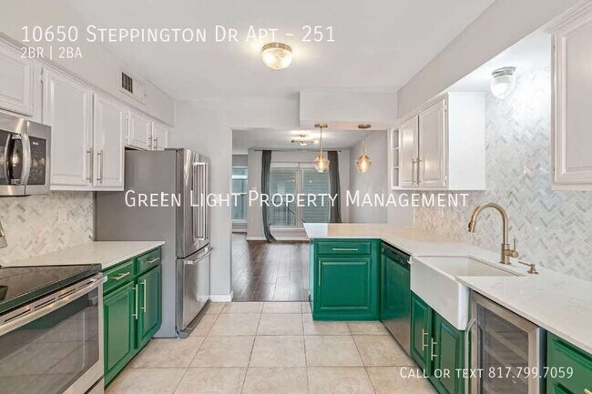 Building Photo - 10650 Steppington Dr
