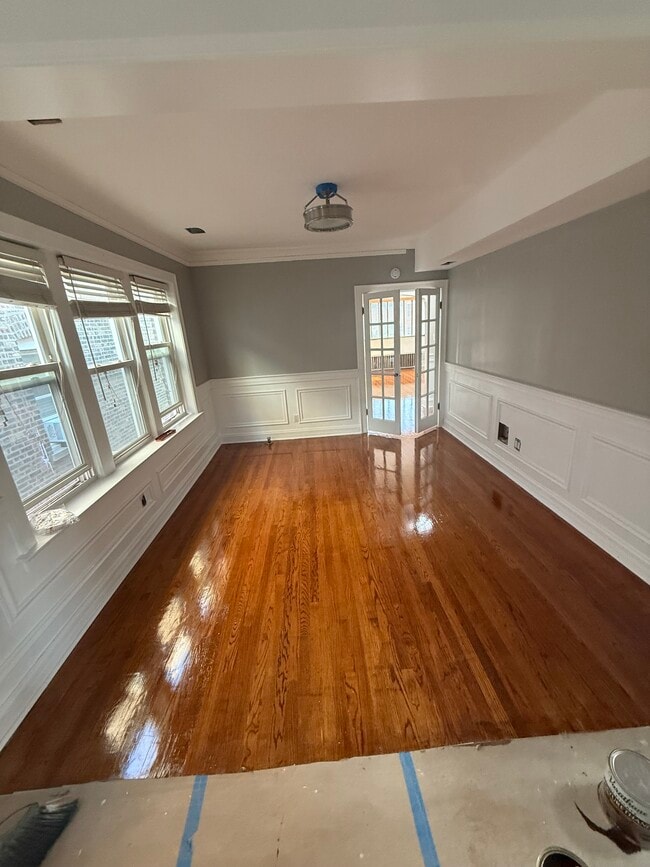 Building Photo - 1744 E 84th Pl