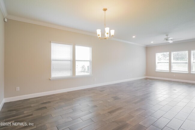 Building Photo - 51 Silver Creek Pl