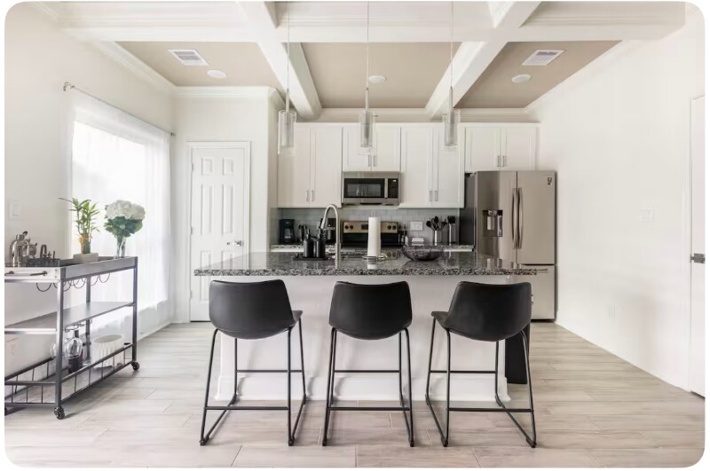 Kitchen - 4506 Aledo St