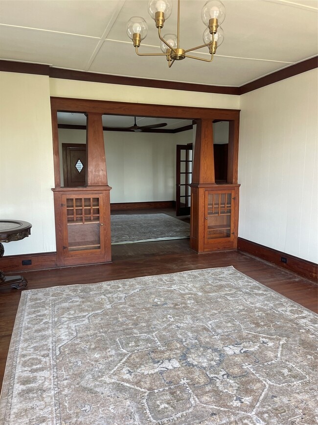 Building Photo - 1402 Winnie St