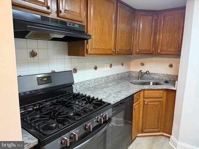 Building Photo - 1400 Northgate Square