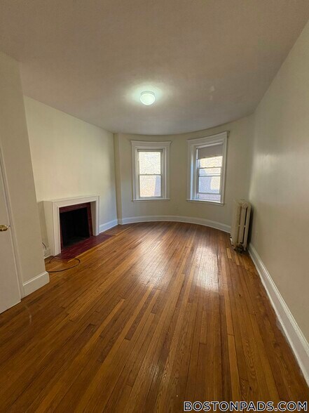 Building Photo - 1788 Beacon St