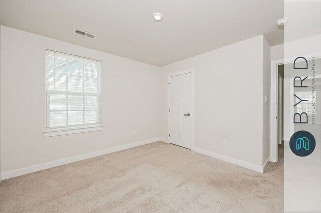 Building Photo - 9206 Miranda Ln