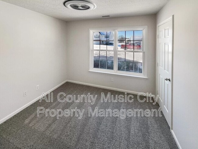 Building Photo - 1945 Stoney Meadow Dr